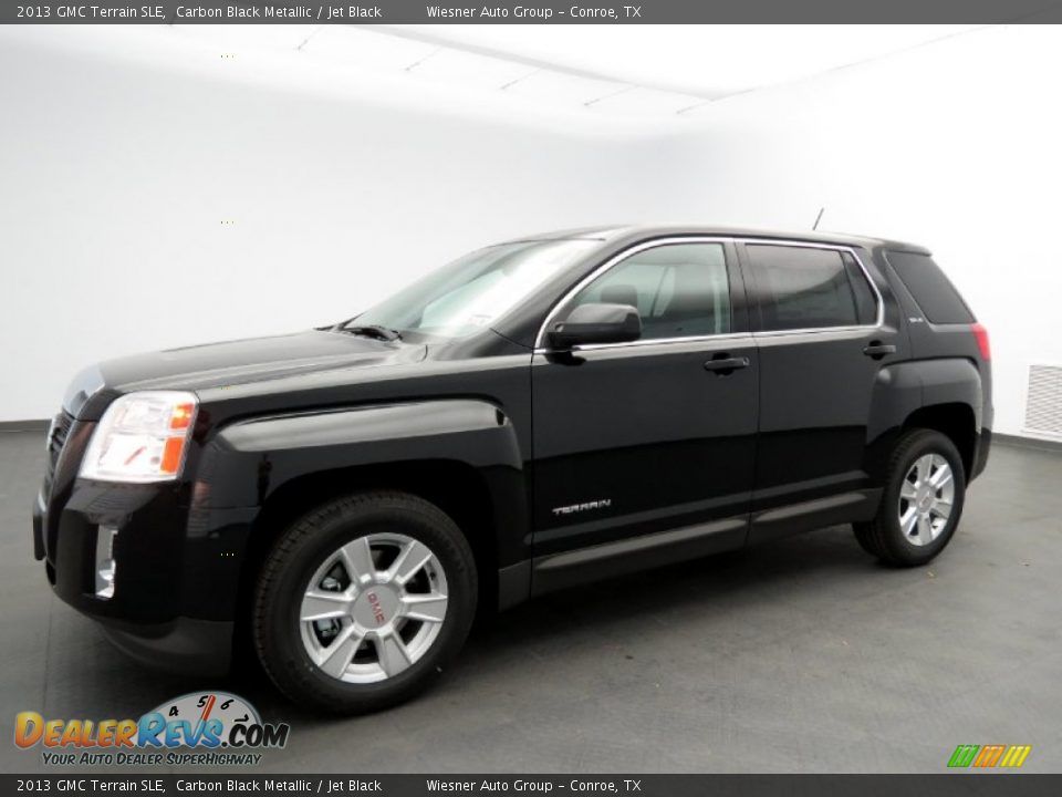 Front 3/4 View of 2013 GMC Terrain SLE Photo #1