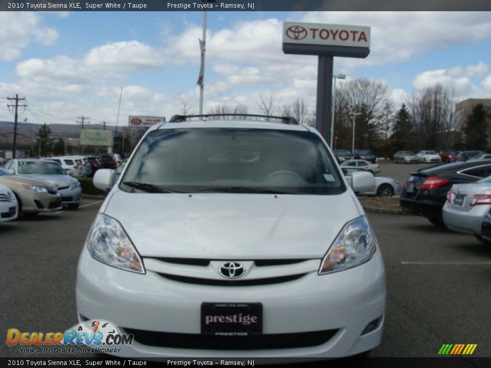 2010 Toyota Sienna XLE Super White / Taupe Photo #2