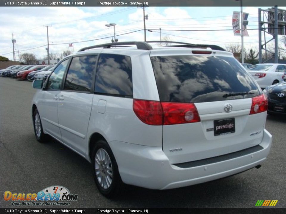 2010 Toyota Sienna XLE Super White / Taupe Photo #4