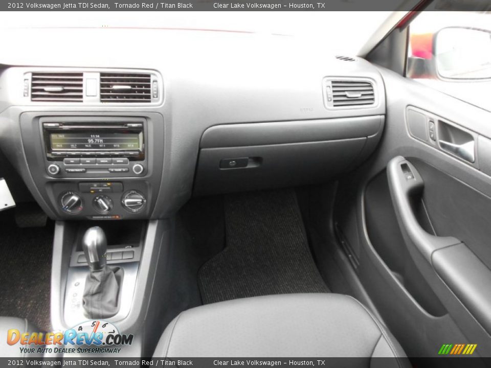 2012 Volkswagen Jetta TDI Sedan Tornado Red / Titan Black Photo #15