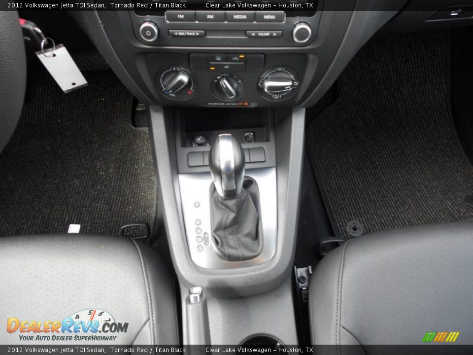 2012 Volkswagen Jetta TDI Sedan Tornado Red / Titan Black Photo #18
