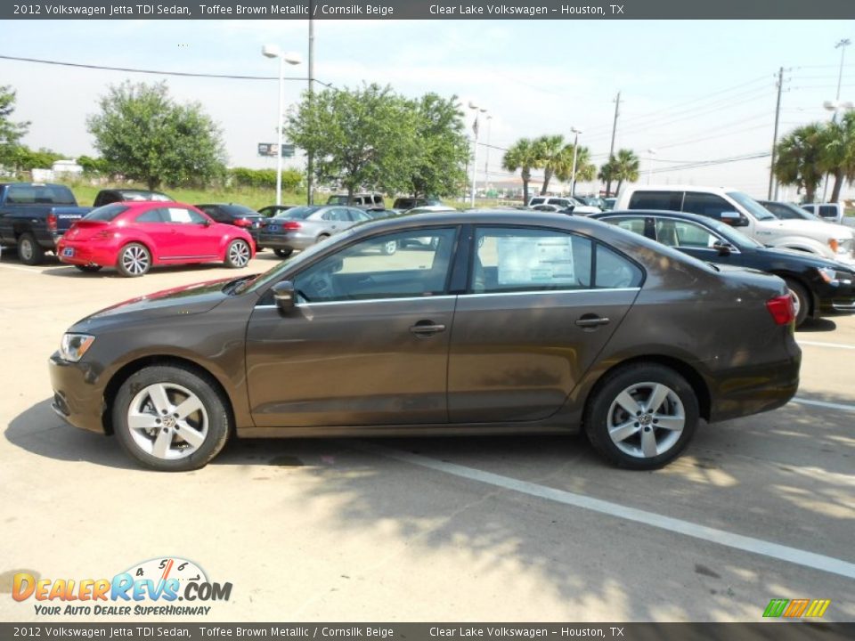 2012 Volkswagen Jetta TDI Sedan Toffee Brown Metallic / Cornsilk Beige Photo #4