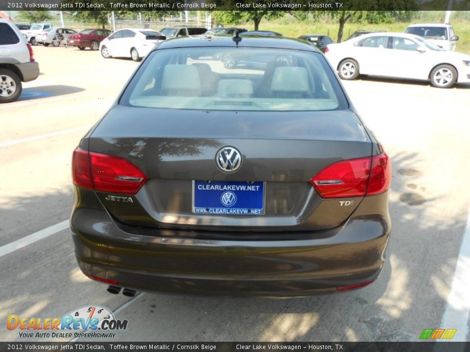 2012 Volkswagen Jetta TDI Sedan Toffee Brown Metallic / Cornsilk Beige Photo #6