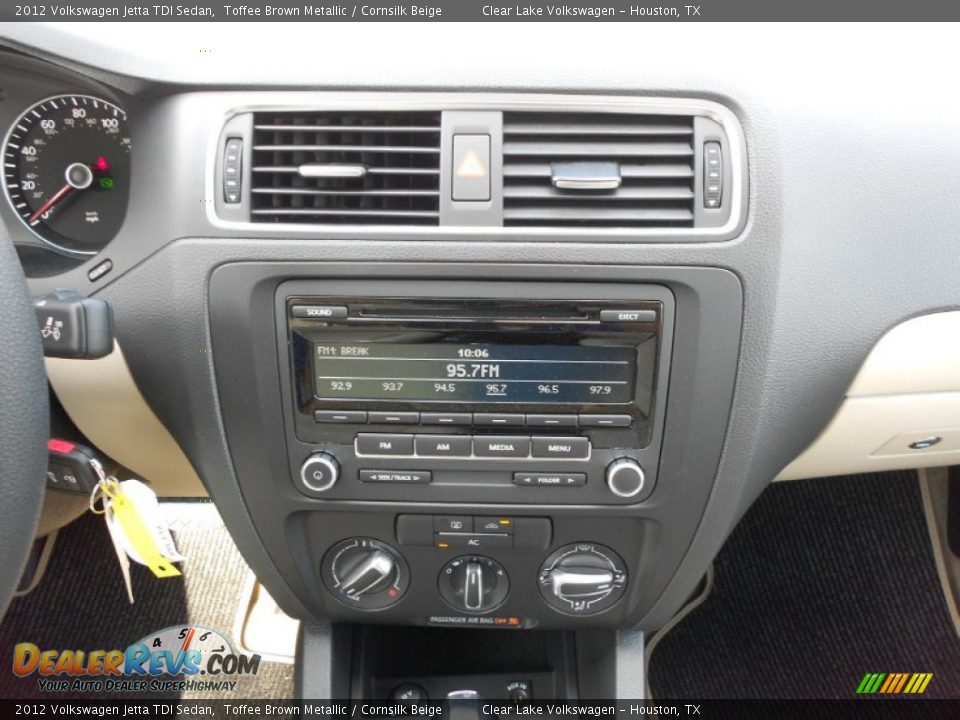 2012 Volkswagen Jetta TDI Sedan Toffee Brown Metallic / Cornsilk Beige Photo #17