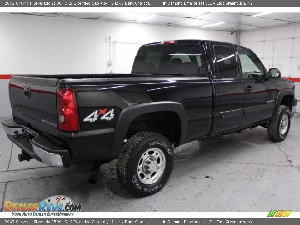2003 Chevrolet Silverado 2500HD LS Extended Cab 4x4 Black / Dark Charcoal Photo #17