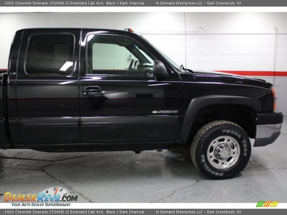 2003 Chevrolet Silverado 2500HD LS Extended Cab 4x4 Black / Dark Charcoal Photo #19