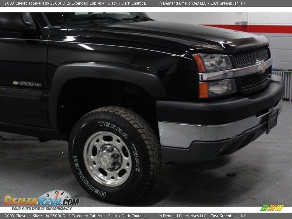2003 Chevrolet Silverado 2500HD LS Extended Cab 4x4 Black / Dark Charcoal Photo #21
