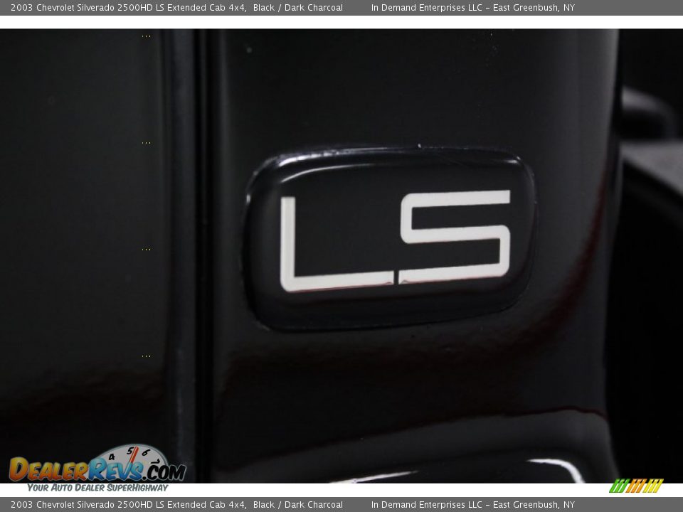 2003 Chevrolet Silverado 2500HD LS Extended Cab 4x4 Black / Dark Charcoal Photo #26