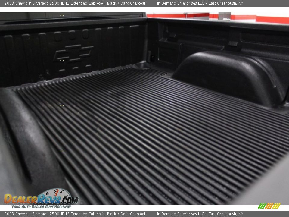 2003 Chevrolet Silverado 2500HD LS Extended Cab 4x4 Black / Dark Charcoal Photo #28