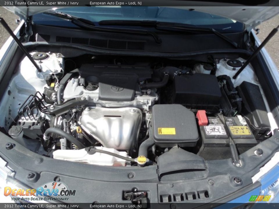 2012 Toyota Camry LE Super White / Ivory Photo #30