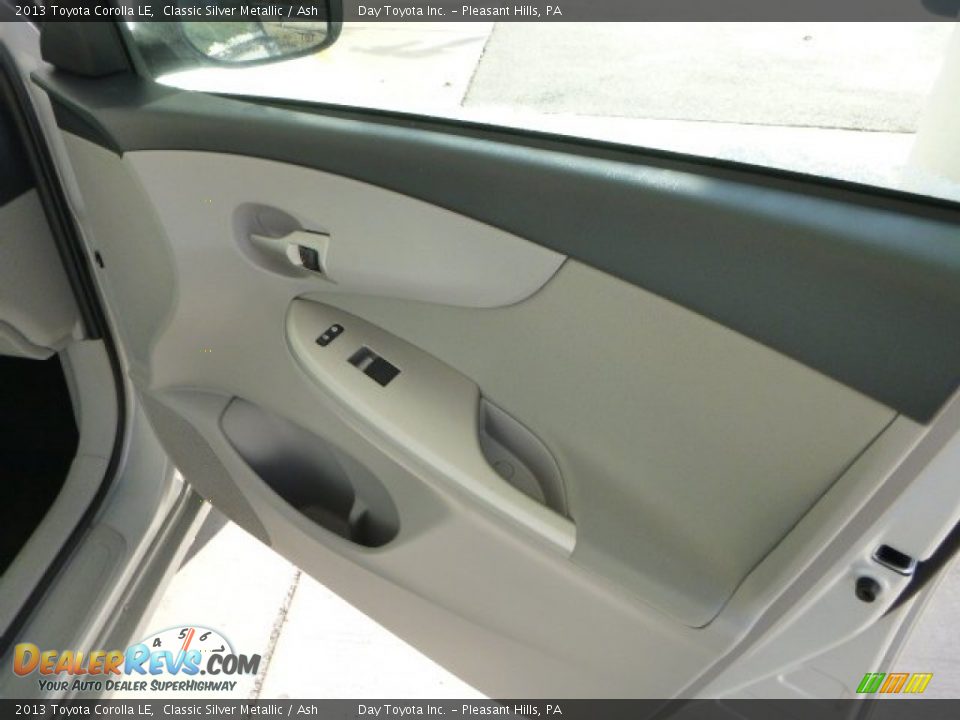 2013 Toyota Corolla LE Classic Silver Metallic / Ash Photo #11