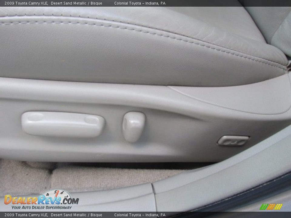 2009 Toyota Camry XLE Desert Sand Metallic / Bisque Photo #10