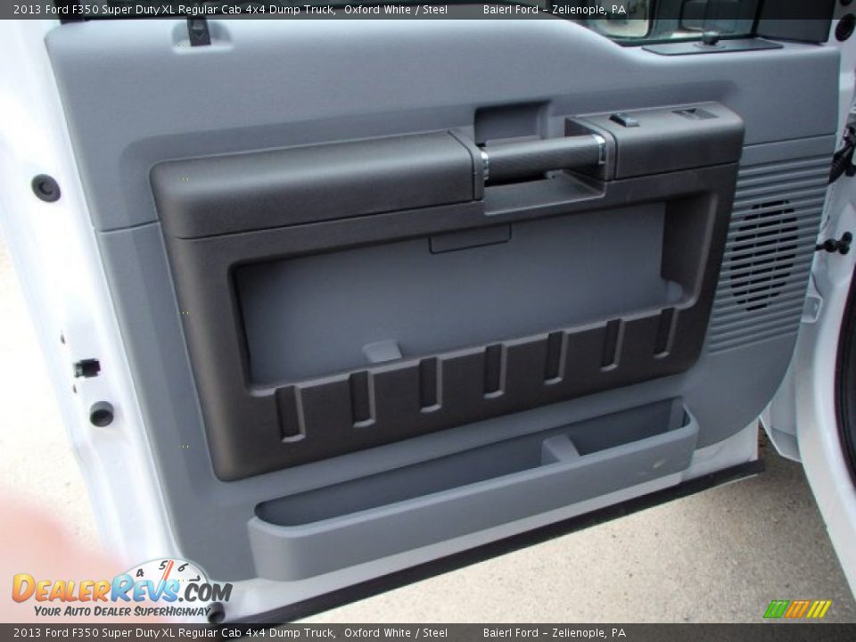 Door Panel of 2013 Ford F350 Super Duty XL Regular Cab 4x4 Dump Truck Photo #12