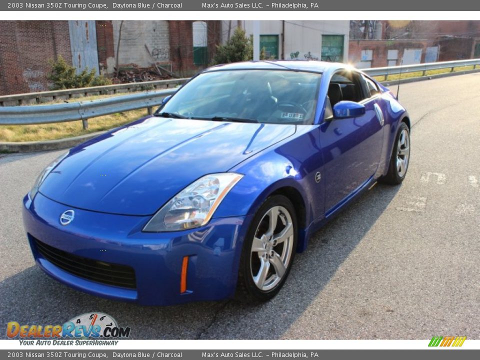 Front 3/4 View of 2003 Nissan 350Z Touring Coupe Photo #13