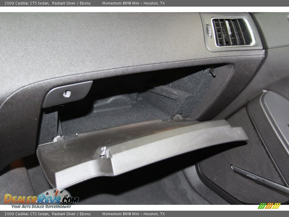 2009 Cadillac CTS Sedan Radiant Silver / Ebony Photo #18