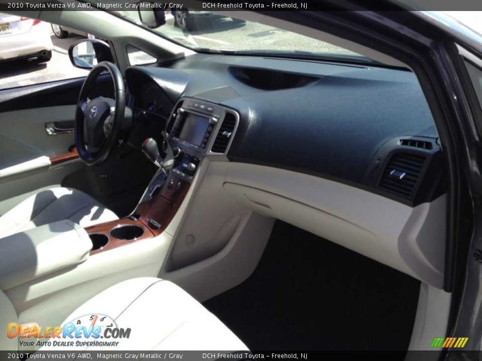 2010 Toyota Venza V6 AWD Magnetic Gray Metallic / Gray Photo #27