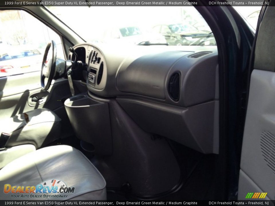 1999 Ford E Series Van E350 Super Duty XL Extended Passenger Deep Emerald Green Metallic / Medium Graphite Photo #18