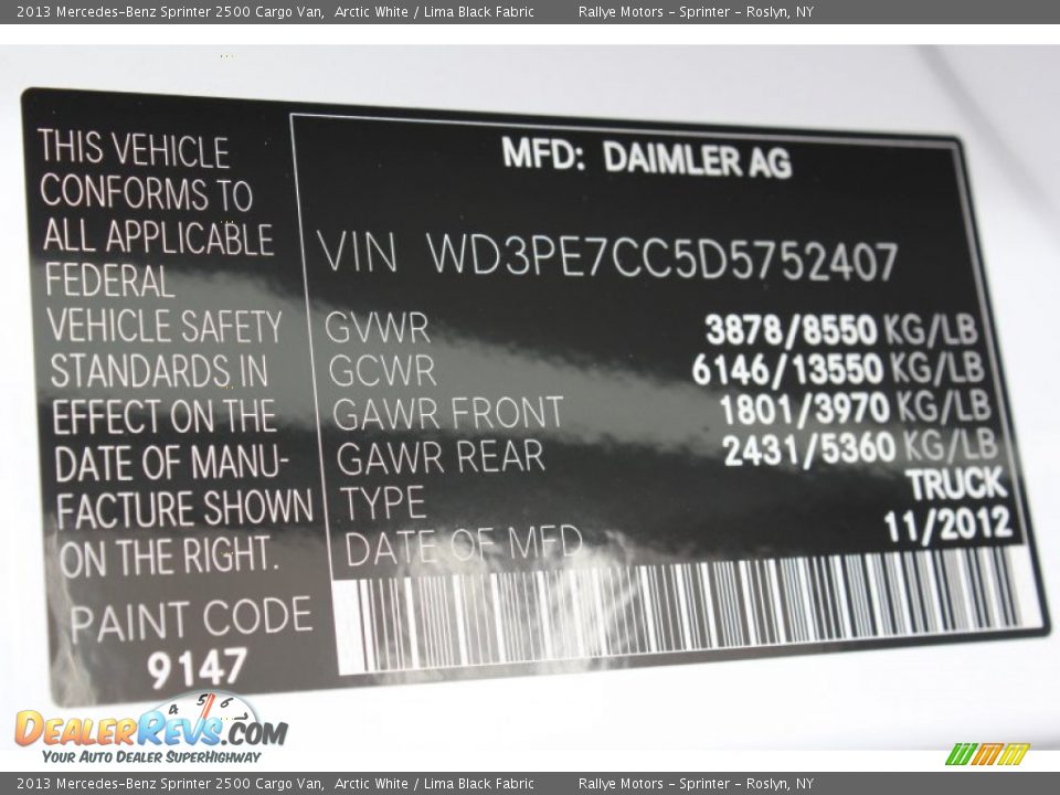 2013 Mercedes-Benz Sprinter 2500 Cargo Van Arctic White / Lima Black Fabric Photo #18