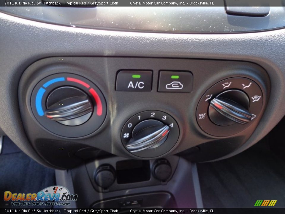 2011 Kia Rio Rio5 SX Hatchback Tropical Red / Gray Sport Cloth Photo #21