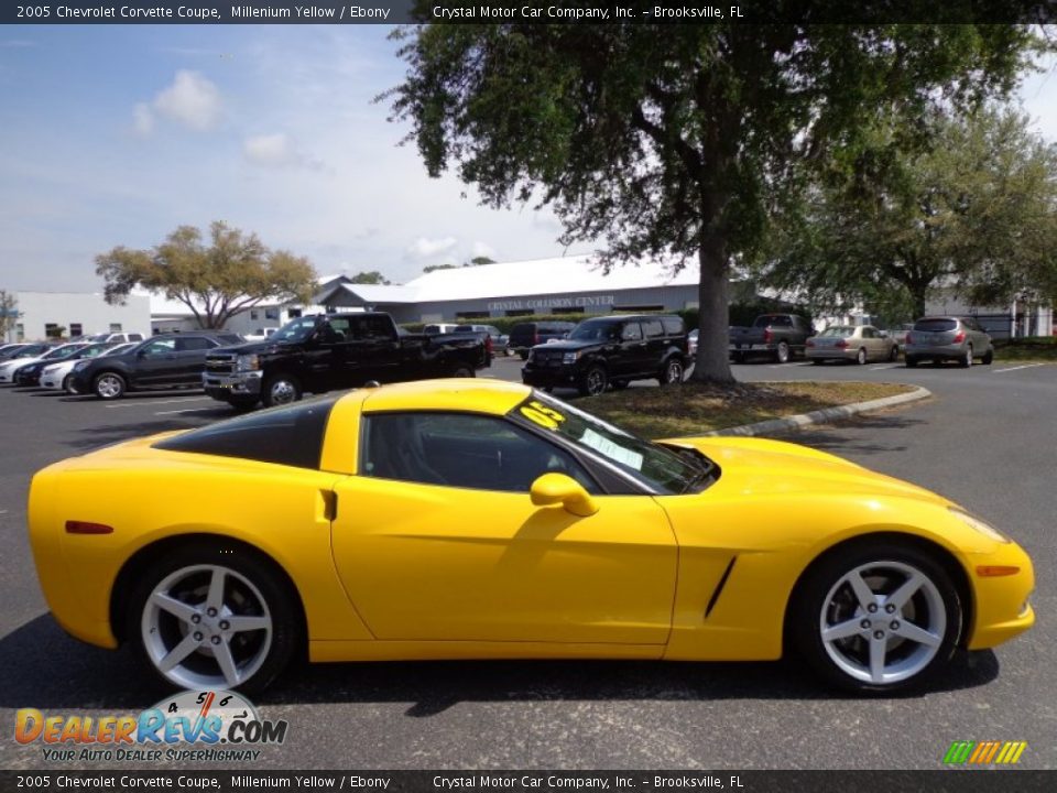 Millenium Yellow 2005 Chevrolet Corvette Coupe Photo #8