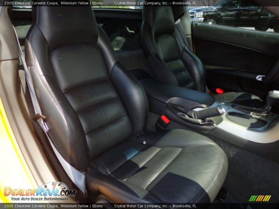 2005 Chevrolet Corvette Coupe Millenium Yellow / Ebony Photo #11