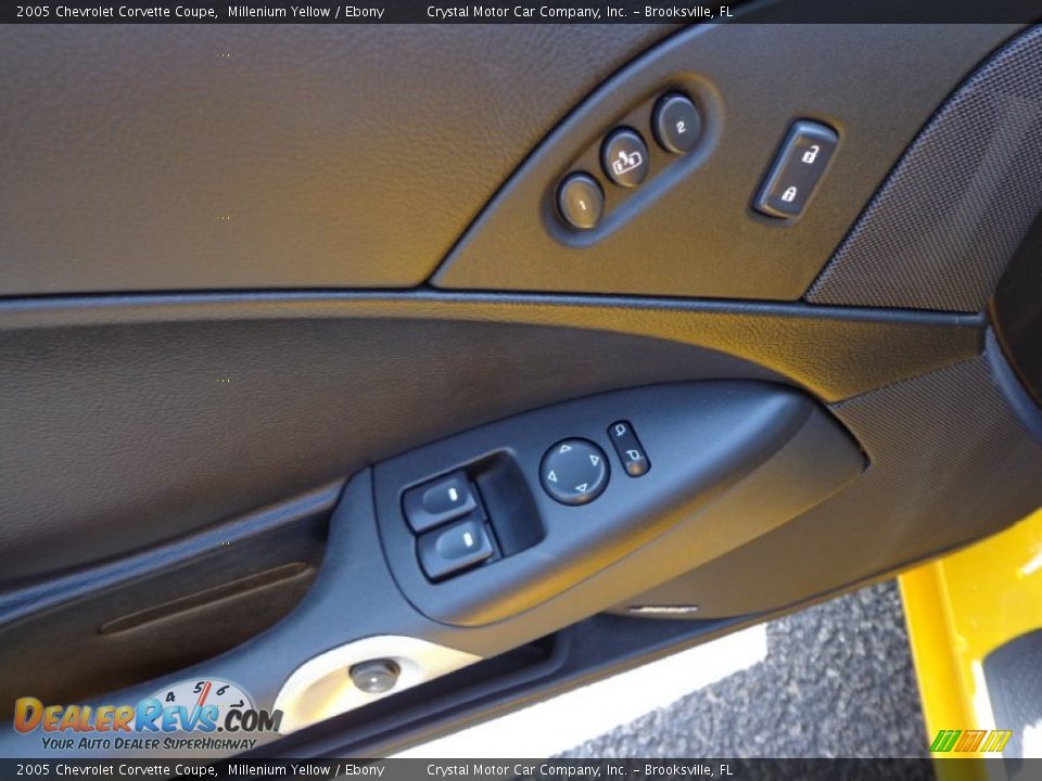 2005 Chevrolet Corvette Coupe Millenium Yellow / Ebony Photo #16