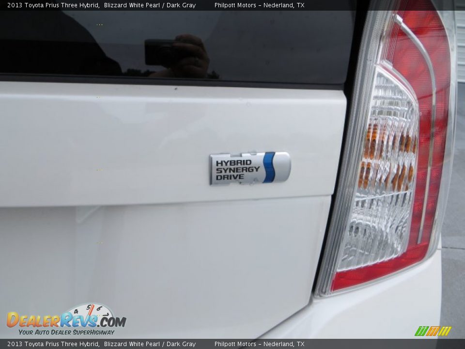 2013 Toyota Prius Three Hybrid Blizzard White Pearl / Dark Gray Photo #7