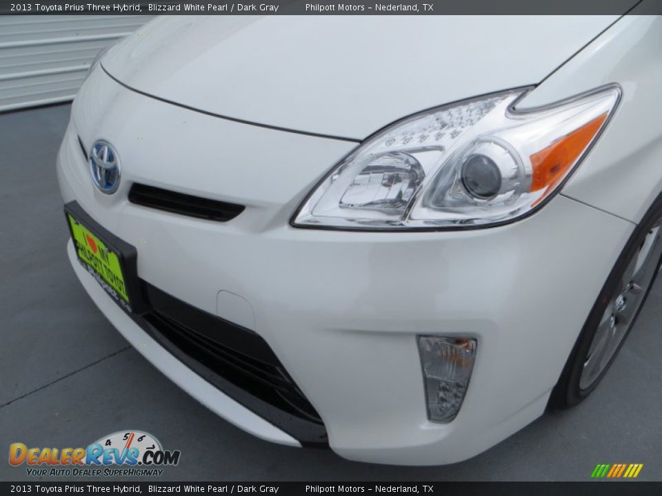2013 Toyota Prius Three Hybrid Blizzard White Pearl / Dark Gray Photo #13