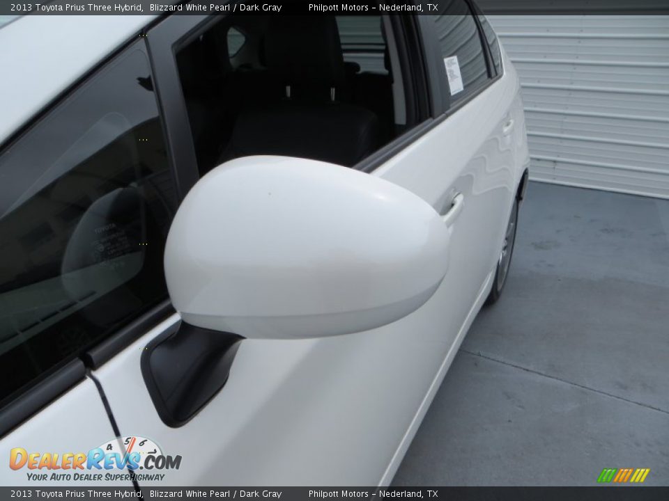 2013 Toyota Prius Three Hybrid Blizzard White Pearl / Dark Gray Photo #15