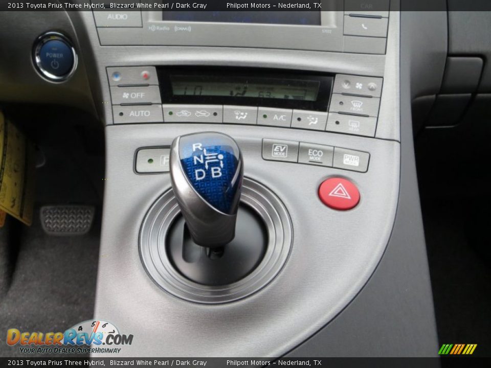 2013 Toyota Prius Three Hybrid Blizzard White Pearl / Dark Gray Photo #29