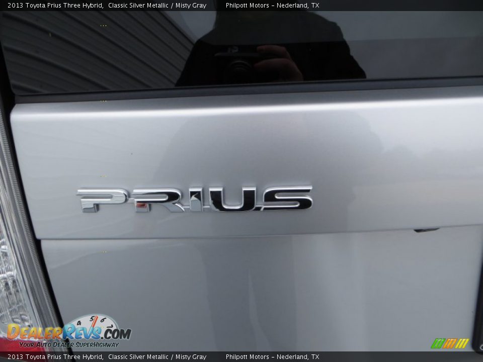 2013 Toyota Prius Three Hybrid Classic Silver Metallic / Misty Gray Photo #6