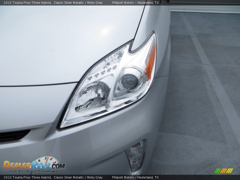 2013 Toyota Prius Three Hybrid Classic Silver Metallic / Misty Gray Photo #11