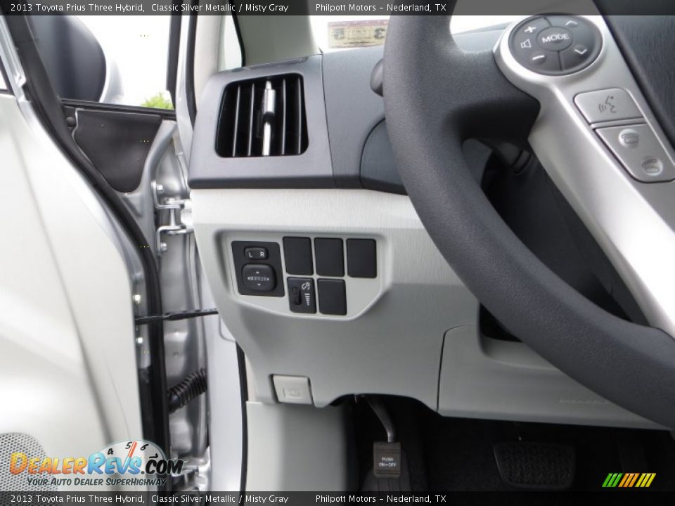 2013 Toyota Prius Three Hybrid Classic Silver Metallic / Misty Gray Photo #31