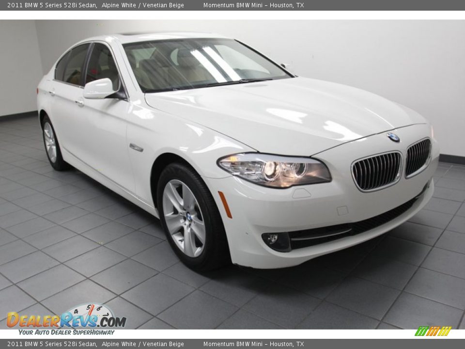 2011 BMW 5 Series 528i Sedan Alpine White / Venetian Beige Photo #1