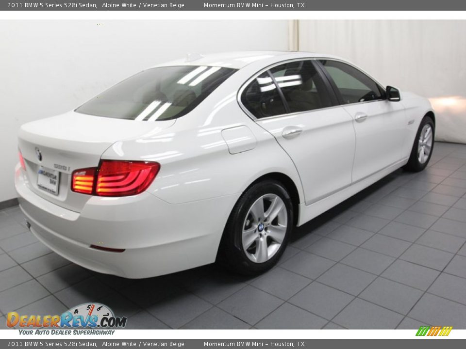2011 BMW 5 Series 528i Sedan Alpine White / Venetian Beige Photo #11