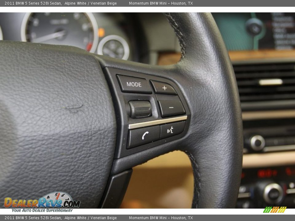2011 BMW 5 Series 528i Sedan Alpine White / Venetian Beige Photo #28