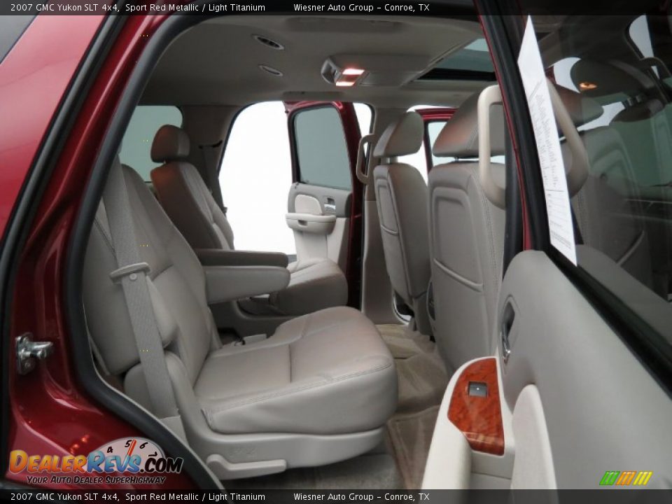 2007 GMC Yukon SLT 4x4 Sport Red Metallic / Light Titanium Photo #15