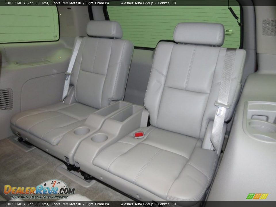 2007 GMC Yukon SLT 4x4 Sport Red Metallic / Light Titanium Photo #17