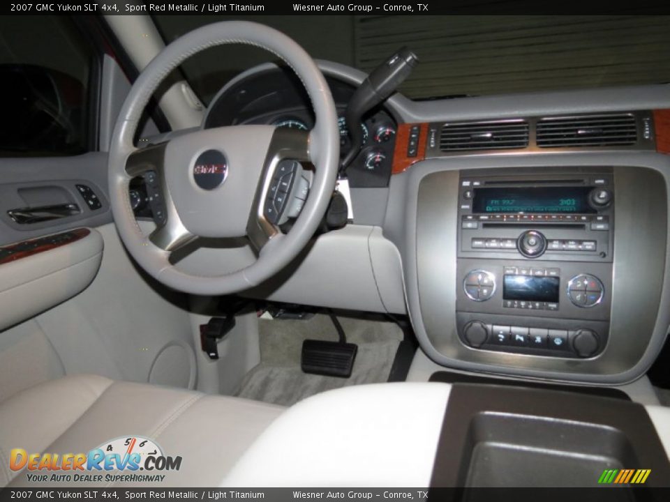 2007 GMC Yukon SLT 4x4 Sport Red Metallic / Light Titanium Photo #22