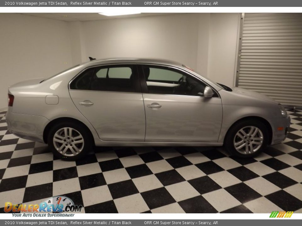 2010 Volkswagen Jetta TDI Sedan Reflex Silver Metallic / Titan Black Photo #4