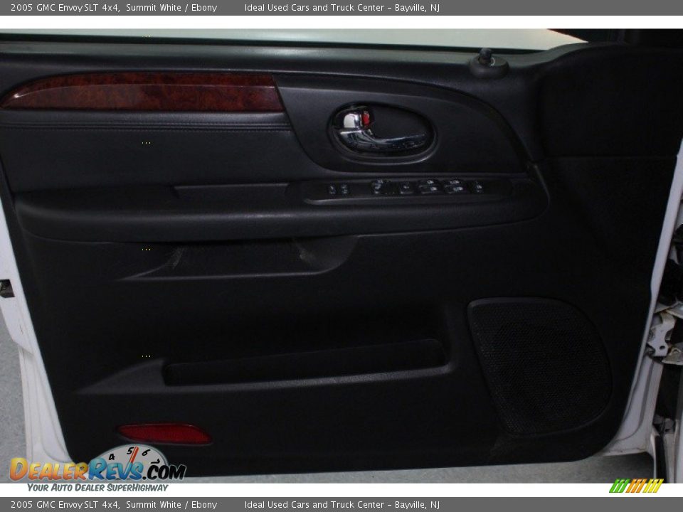 2005 GMC Envoy SLT 4x4 Summit White / Ebony Photo #16