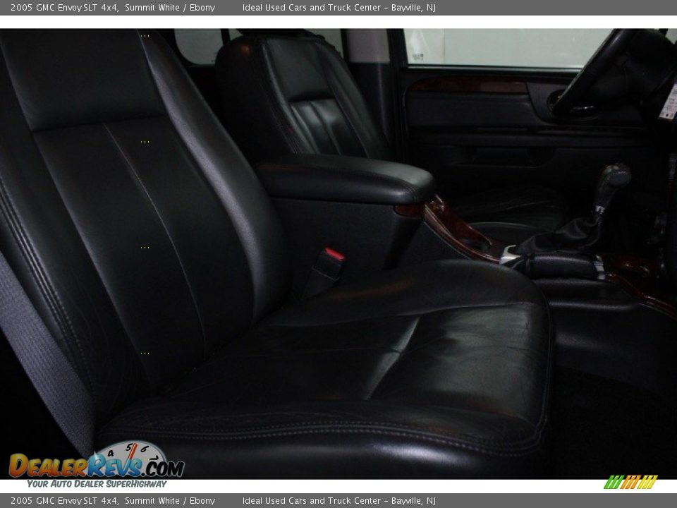2005 GMC Envoy SLT 4x4 Summit White / Ebony Photo #17
