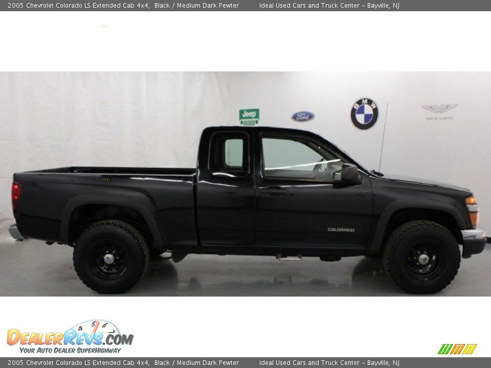 2005 Chevrolet Colorado LS Extended Cab 4x4 Black / Medium Dark Pewter Photo #1