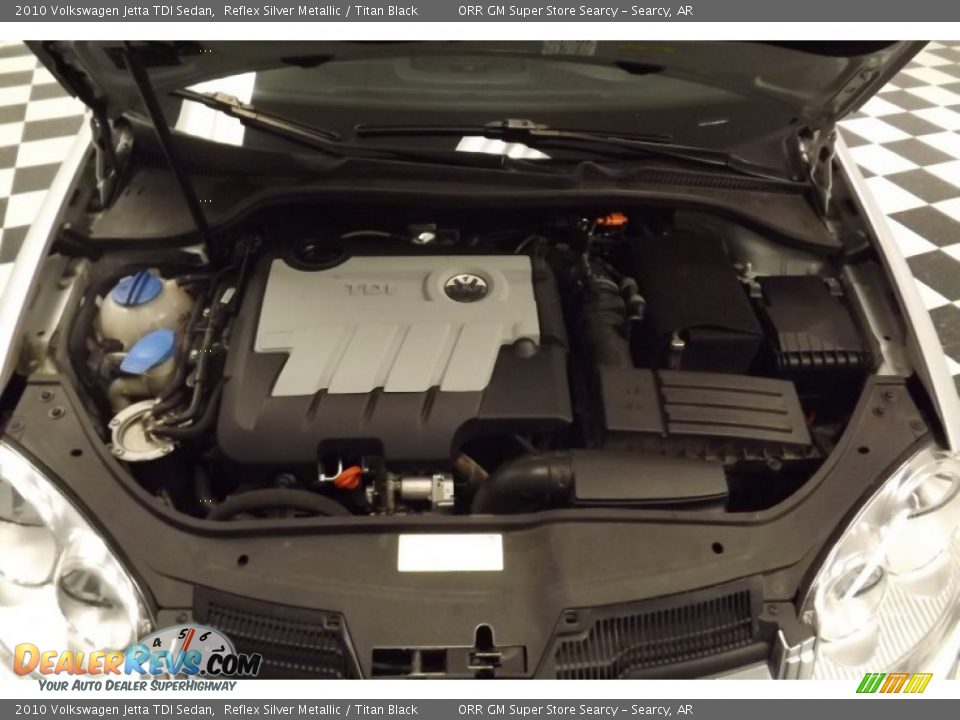 2010 Volkswagen Jetta TDI Sedan Reflex Silver Metallic / Titan Black Photo #17