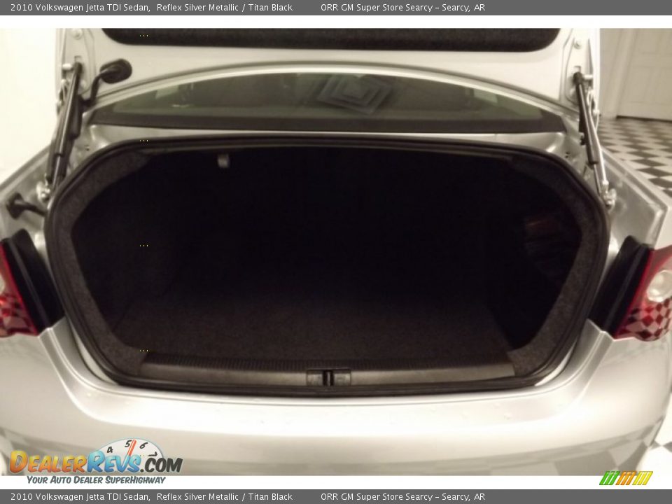 2010 Volkswagen Jetta TDI Sedan Reflex Silver Metallic / Titan Black Photo #18