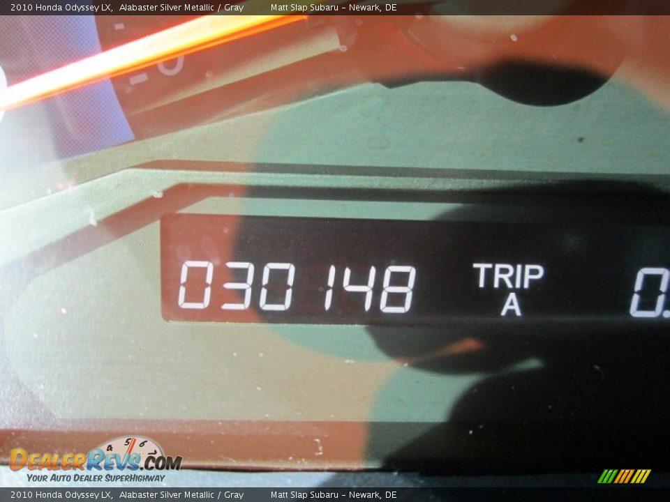 2010 Honda Odyssey LX Alabaster Silver Metallic / Gray Photo #25
