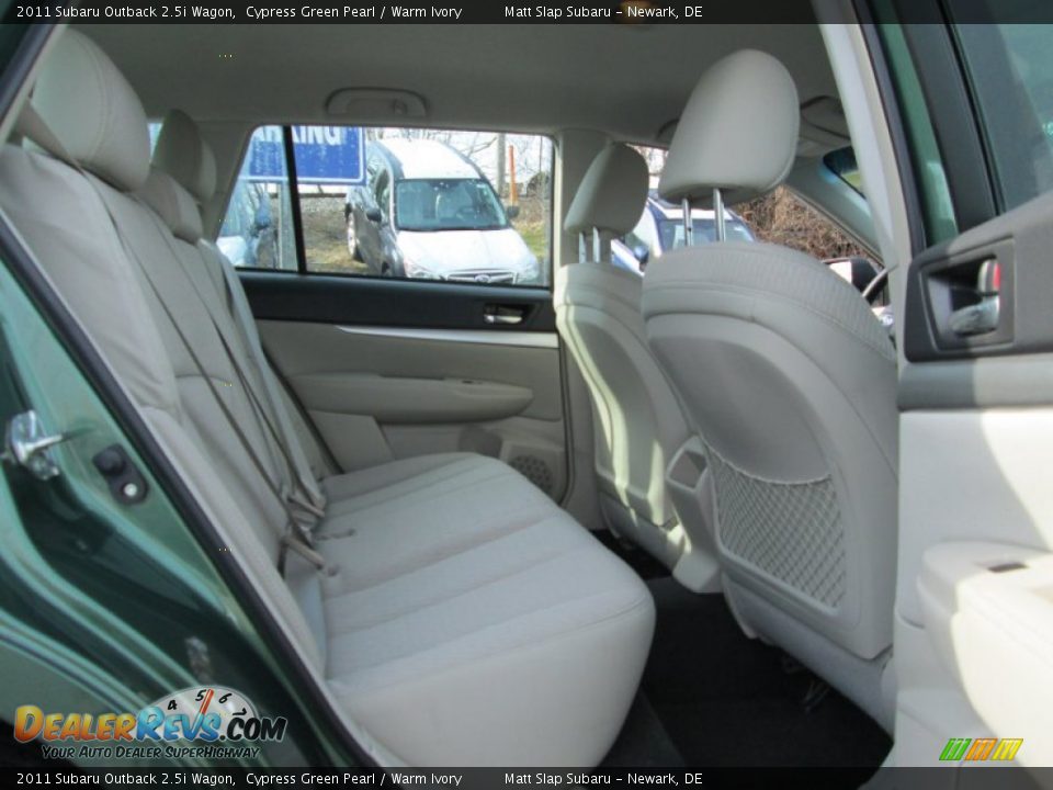 2011 Subaru Outback 2.5i Wagon Cypress Green Pearl / Warm Ivory Photo #17