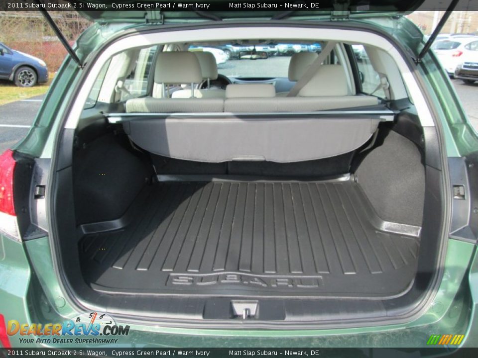 2011 Subaru Outback 2.5i Wagon Cypress Green Pearl / Warm Ivory Photo #18
