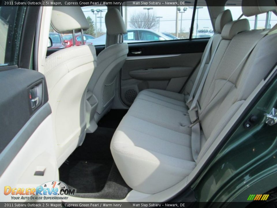 2011 Subaru Outback 2.5i Wagon Cypress Green Pearl / Warm Ivory Photo #19