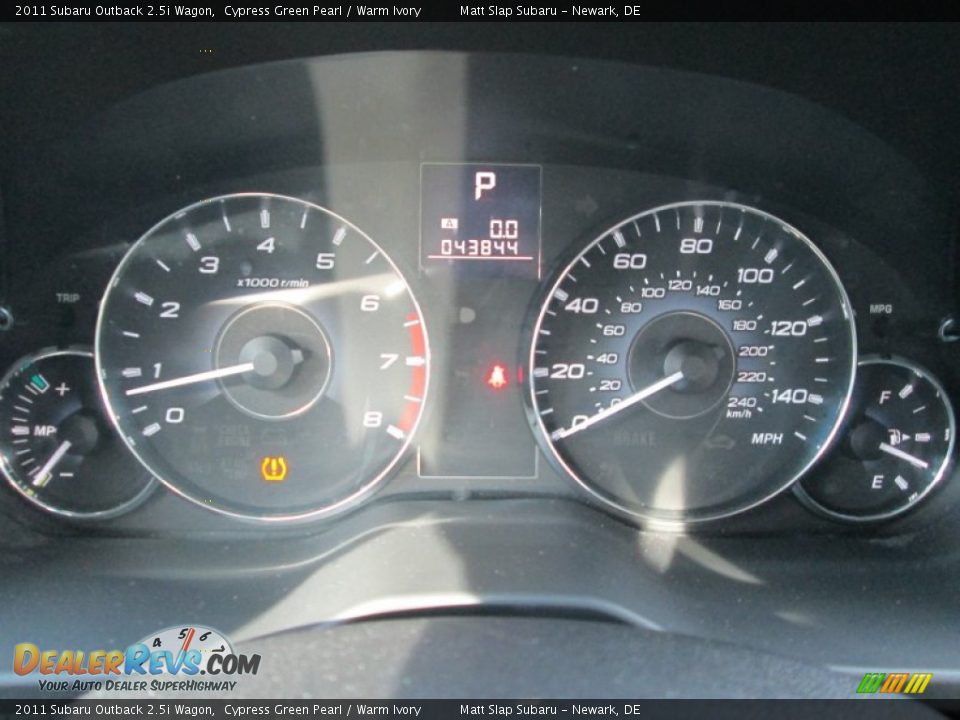 2011 Subaru Outback 2.5i Wagon Cypress Green Pearl / Warm Ivory Photo #25